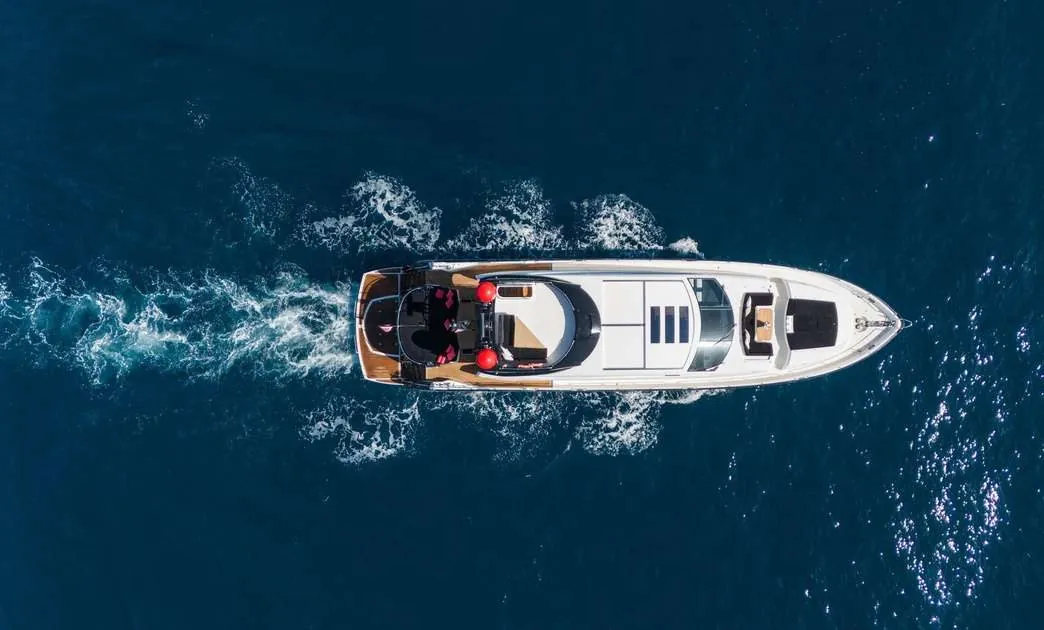 Sunseeker 84 — 2