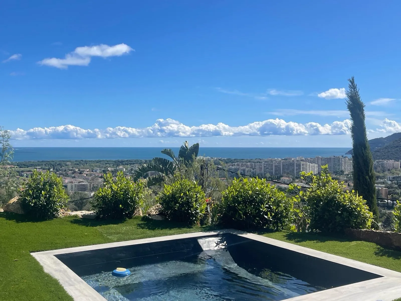 Villa Mandelieu — 2