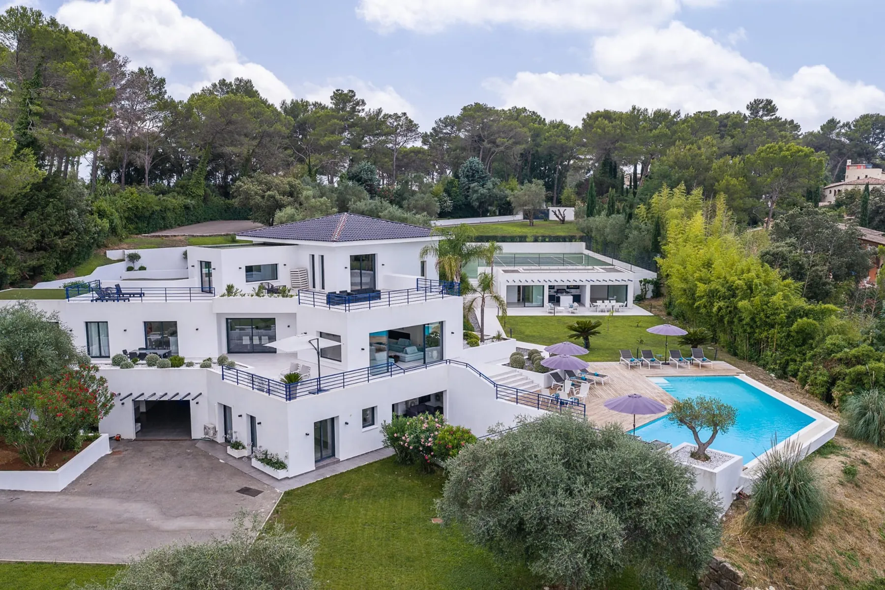 Villa Mougins — 3